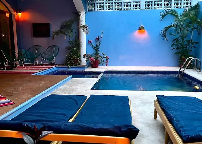 Near Beach! Everyone Loves Villa, Private Pool *