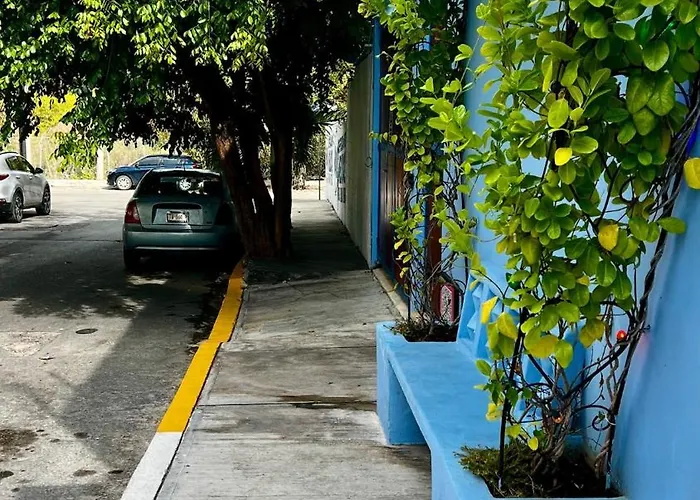 Near Beach! Everyone Loves Villa, Private Pool Casa de férias *
